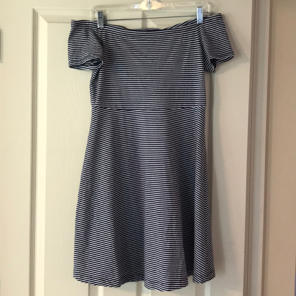 NWOT Off-the-Shoulder Navy & White stripe dress